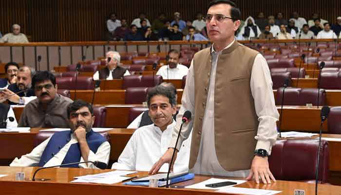 تنخواہوں میں اضافے کا مطالبہ کرنیوالے اپوزیشن رہنماو ں کے نام سامنے آگئے