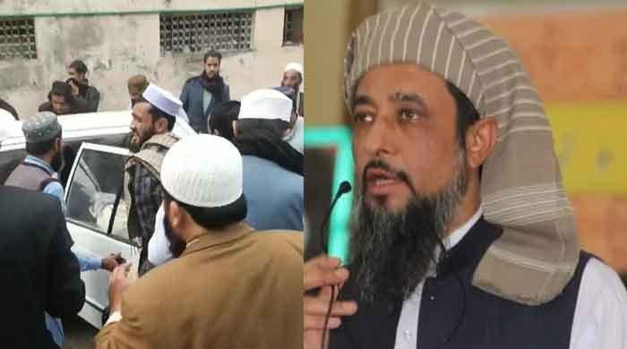 دارالعلوم حقانیہ میں نماز جمعہ کے دوران دھماکا، مولانا حامد الحق سمیت پانچ افراد شہید
