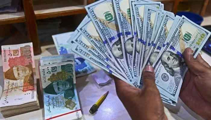 اسٹیٹ ایجنٹس کے ذریعے ڈالر منتقلی کا انکشاف
