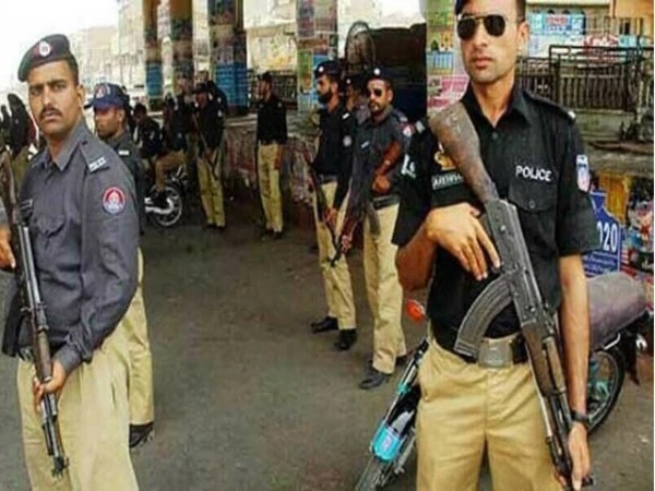 کراچی میں پولیس کے مصنوعی کامبنگ آپریشن کا پردہ فاش، اسٹریٹ کرائمز میں اضافہ