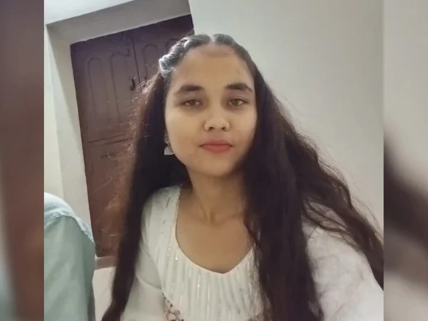 بیٹی کو بوائے فرینڈ کے ساتھ دہلی جانے پر قتل کردیا