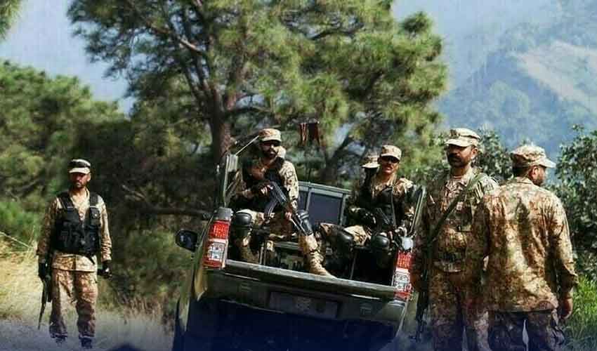 پاک  فوج  کی  کارروائیاں ،بھارتی فوجی جان بچا کر بھاگنے پر مجبور
