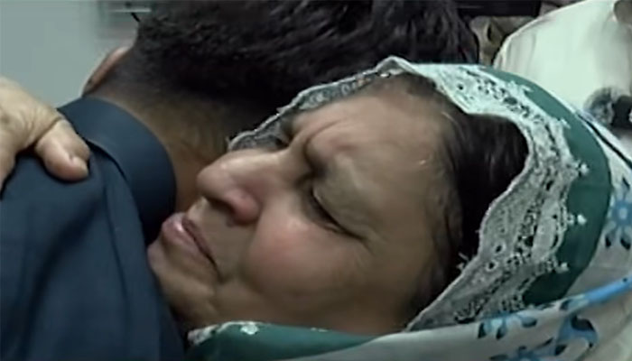 2 سال کی عمر میں اغوا کیے جانے والے لڑکے کی 32 سال بعد والدین سے  ملاقات