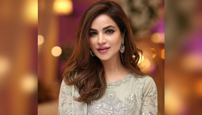حمیرا اصغر کے والد نے کراچی آکر لاش وصول کرنے سے انکار کردیا، پولیس