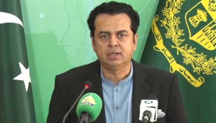 پھوپھیاں نکل آئیں، بیگم نکل آئی، اب بچے آگئے تو کیا کرلیں گے، طلال چوہدری
