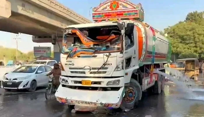 کراچی: رواں سال ٹریفک حادثات میں کتنی اموات ہو چکیں؟ اعداد و شمار جاری