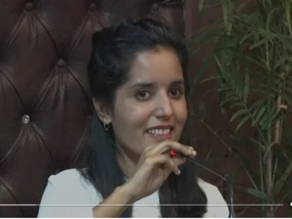 بصارت سے محروم طالبہ کا  ملی نغمہ، پاک فوج سے اظہارِ محبت