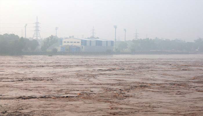 ستلج اورچناب میں انتہائی اونچے درجے کے سیلاب کا خطرہ