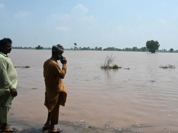 پنجاب میں تباہی مچانے کے بعد سیلاب نے سندھ کا رخ کرلیا