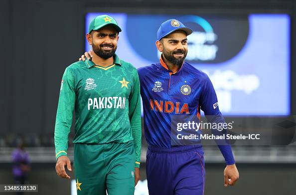 پاکستان کے اسٹار بیٹر بابر اعظم نے بھارت کے ویرات کوہلی کا ریکارڈ برابر کردیا