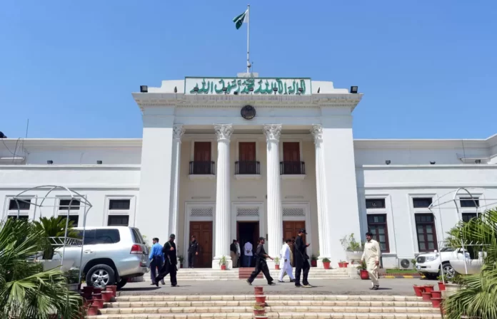 خیبرپختونخوا اسمبلی کے سامنے احتجاج کی تیاریاں تیز