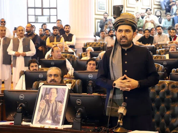 خیبر پختونخوا اسمبلی کے 92  اراکین وفاقی پولیس کو مطلوب