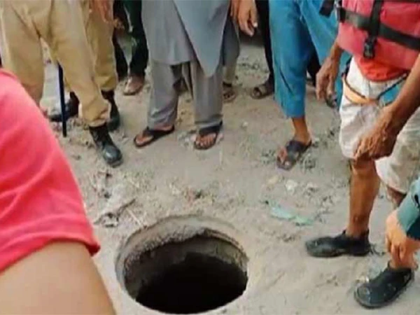 لودھراں کا 7 سالہ ریحان بھی کھُلے مین ہول میں گر کر جاں بحق
