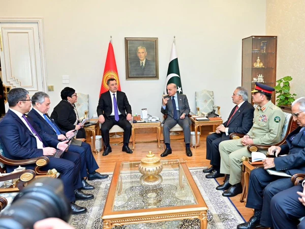 افغان حکومت پاکستان کے سیکیورٹی خدشات دور کرے،کرغزستان