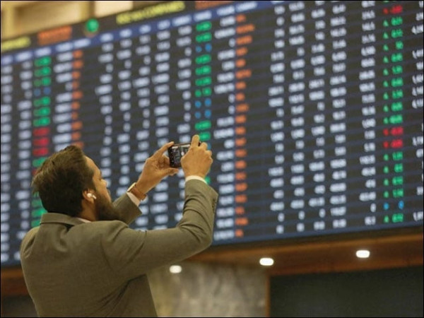پاکستان اسٹاک ایکسچینج میں ریکارڈ ساز تیزی