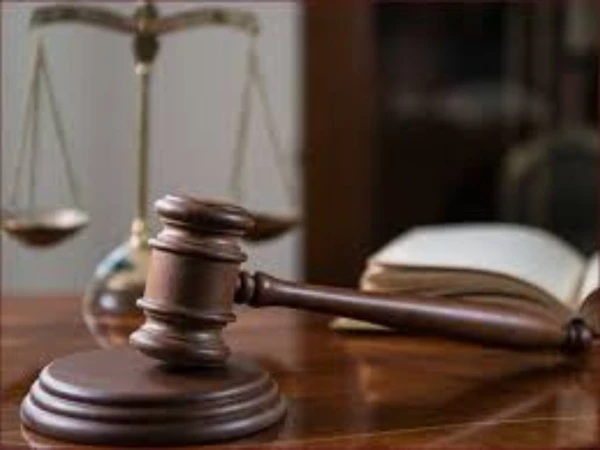 بغیر قانونی پراسس  پولیس کے ہاتھوں گرفتاری اغوا قرار،عدالتی فیصلہ