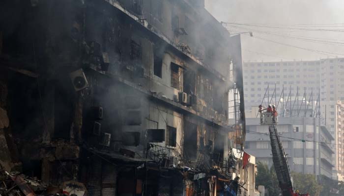 گل پلازہ  آتشزدگی میں تخریب کاری کے شواہد نہیں ملے: کراچی پولیس چیف