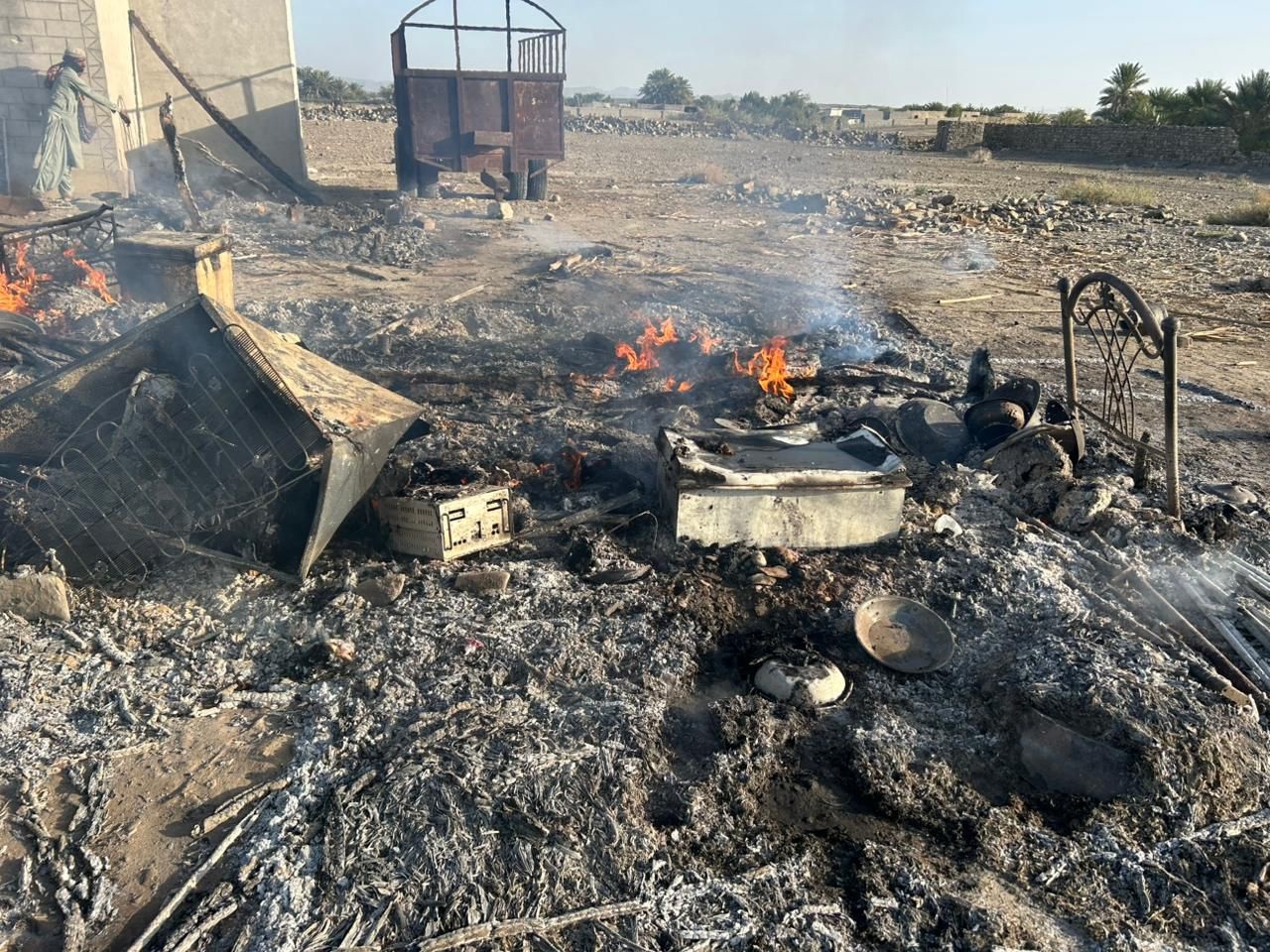 بولیدہ مناز میں فتنۂ ہندوستان کے دہشتگردوں کا حملہ، 6 افراد جاں بحق، گھر نذرِ آتش