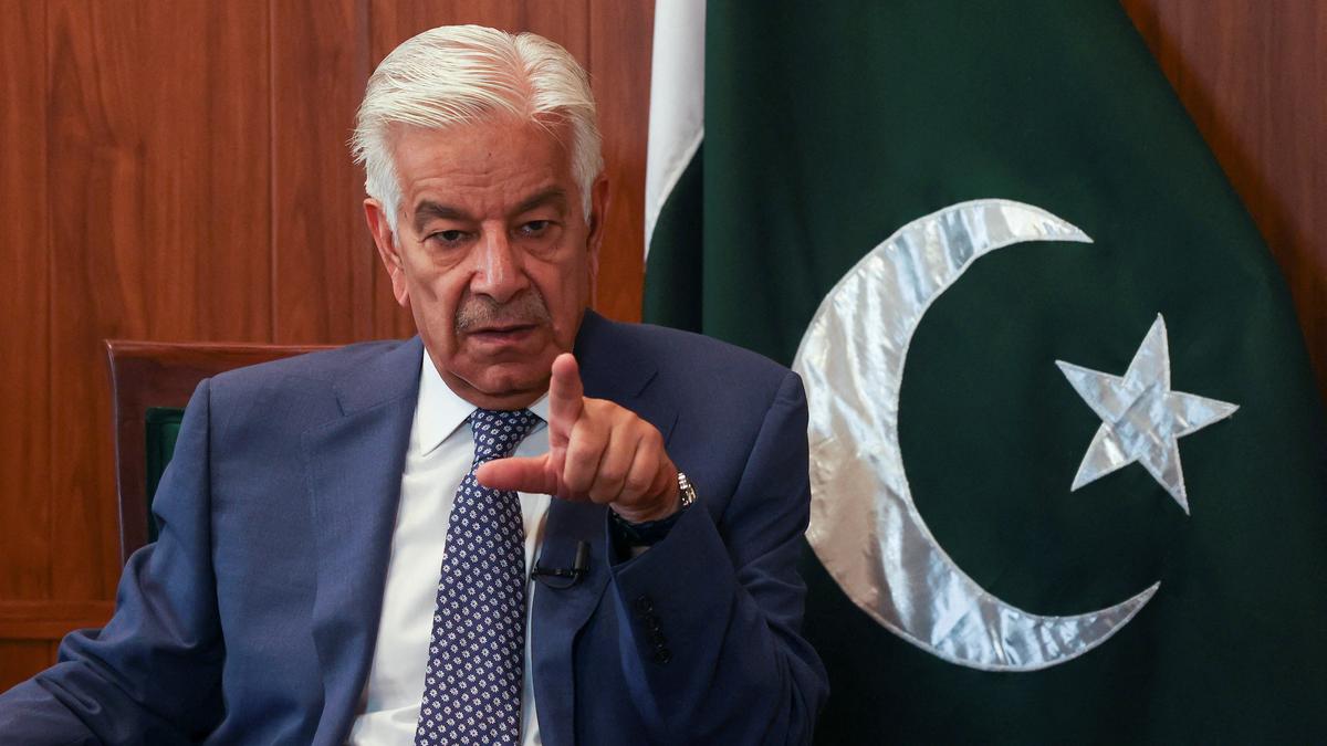 بھارت کے ساتھ جنگ کا امکان موجود ہے،وزیردفاع خواجہ آصف