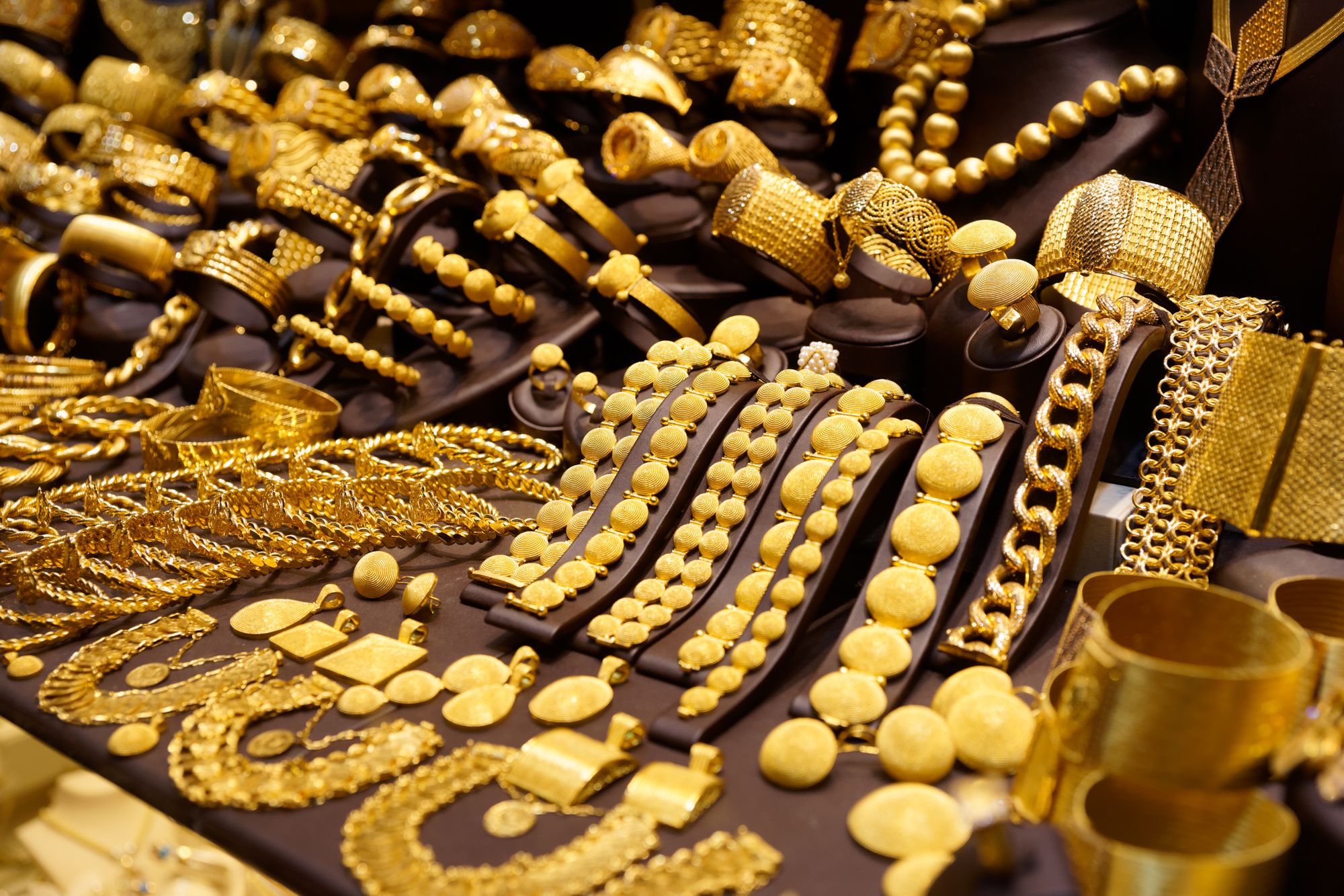 جیولری شاپ کی دیوارتوڑکر30کروڑ کا سونا چرالیا گیا