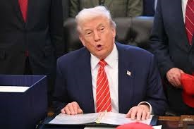 ایران جوہری ہتھیارنہیں رکھ سکتا، ہم اس کی میزائل انڈسٹری تباہ کردیں گے، صدر ڈونلڈ ٹرمپ