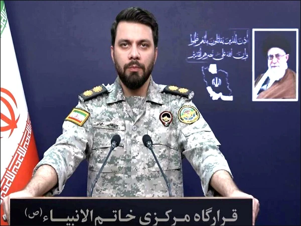تیل تنصیبات کے قریب رہنے والے فوری علاقہ خالی کردیں؛ ایران