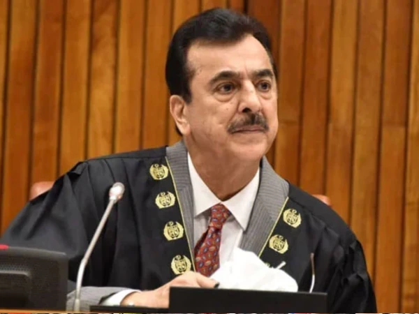 چیئرمین سینیٹ کیلیے 9 کروڑ روپے کی  گاڑی خریدنے کا انکشاف