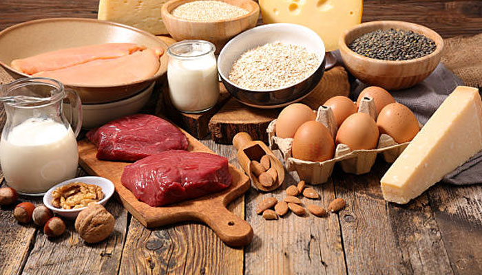 غربت کا وار: پاکستانیوں نے گندم، دودھ اور گوشت کا استعمال کم کردیا