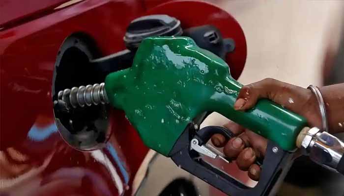 حکومت نے ڈیزل اور پیٹرول پر لیوی میں اضافہ کردیا