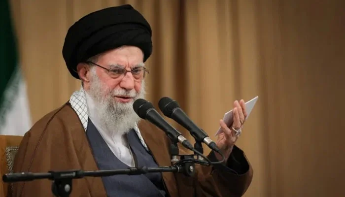 ایران: آیت اللّٰہ علی خامنہ ای کی آخری رسومات کے موقع پر عام تعطیل اور یومِ سوگ کا اعلان