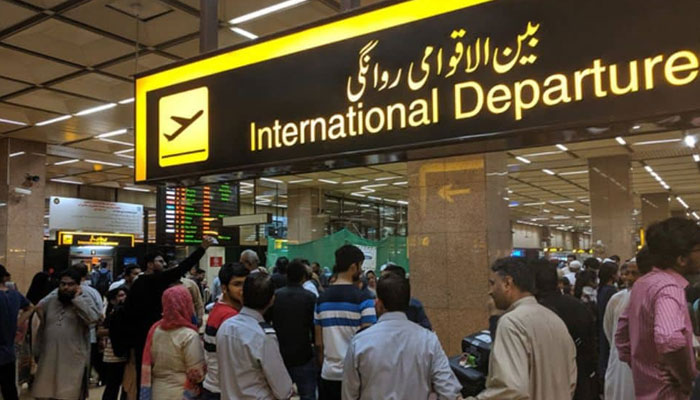 کراچی سے دبئی جانے والے مسافروں سے بڑی تعداد میں غیرملکی کرنسی برآمد