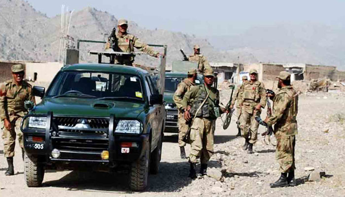 خیبرپختونخوا میں سکیورٹی فورسز کی کارروائیاں، 10 خوارج ہلاک